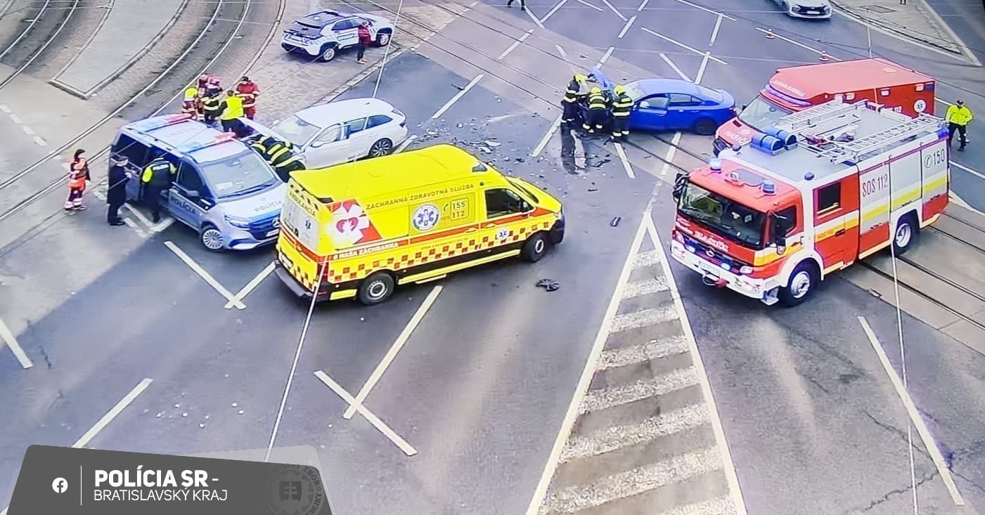 AKTUÁLNE Zrážka na frekventovanej