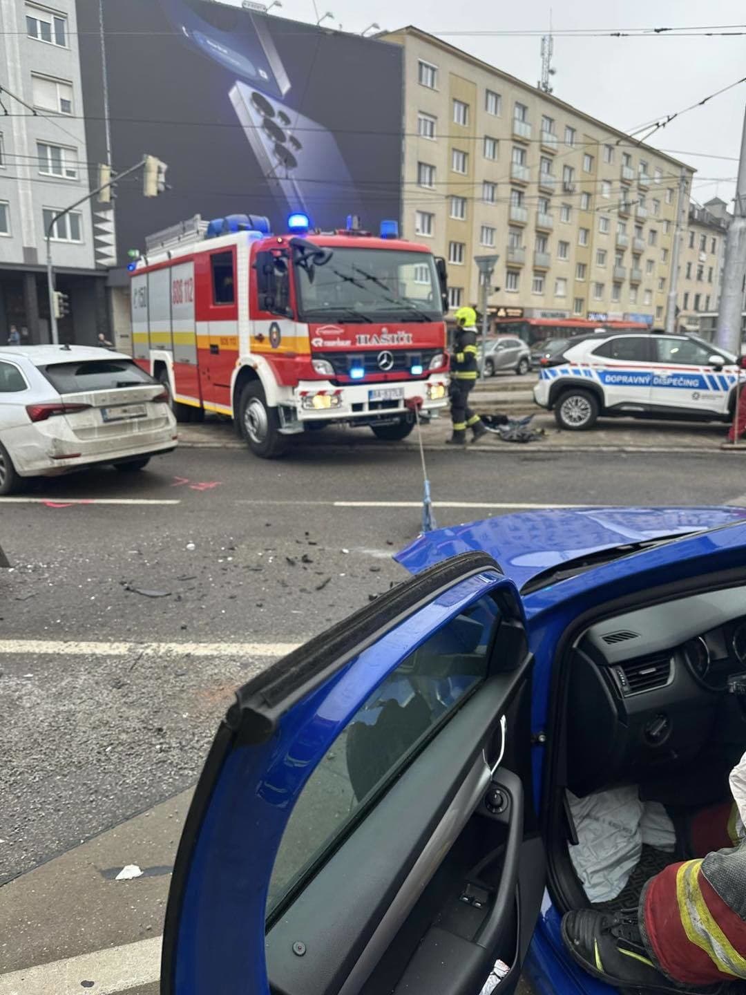 Hasiči doobeda zasahovali pri