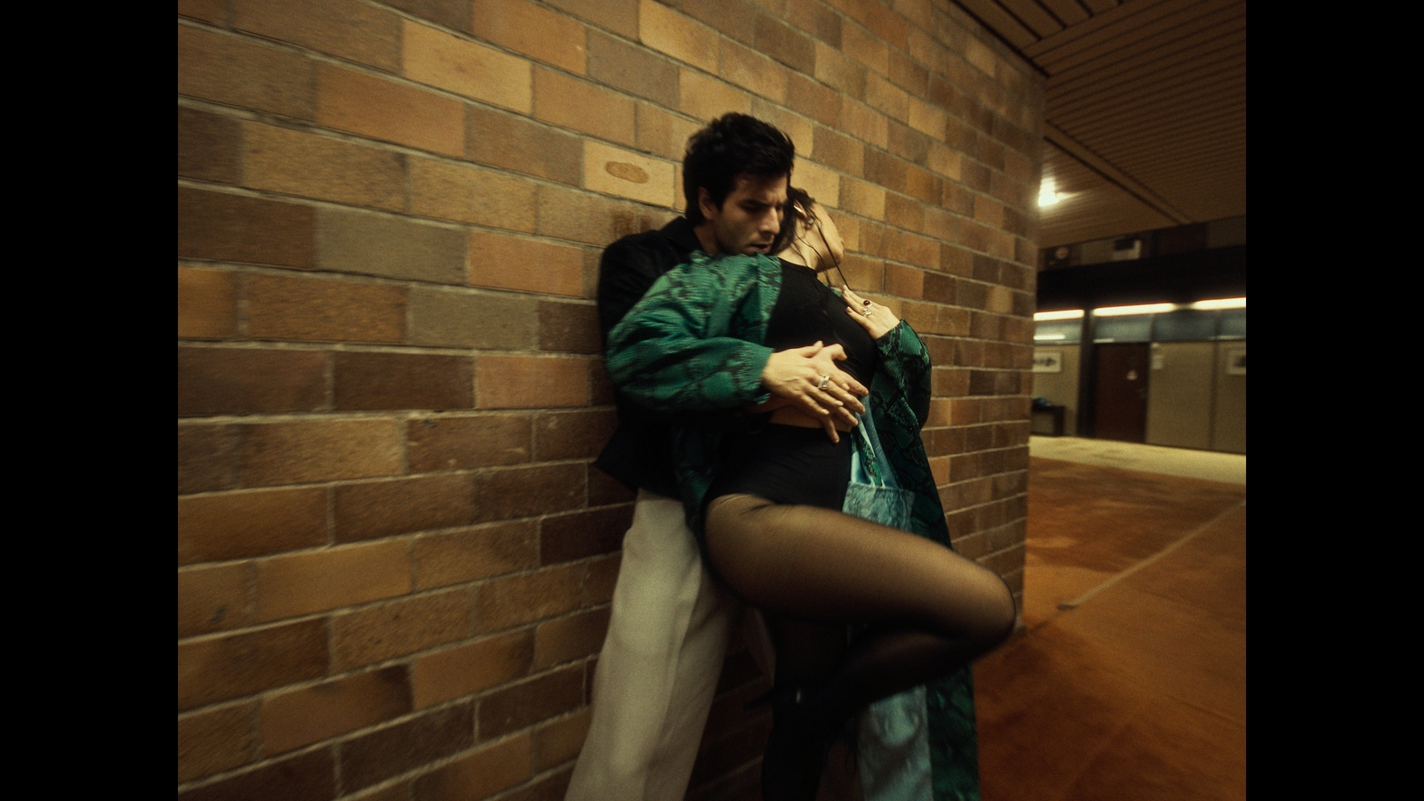 Zábery z videoklipu Liny Mayer - Priestor