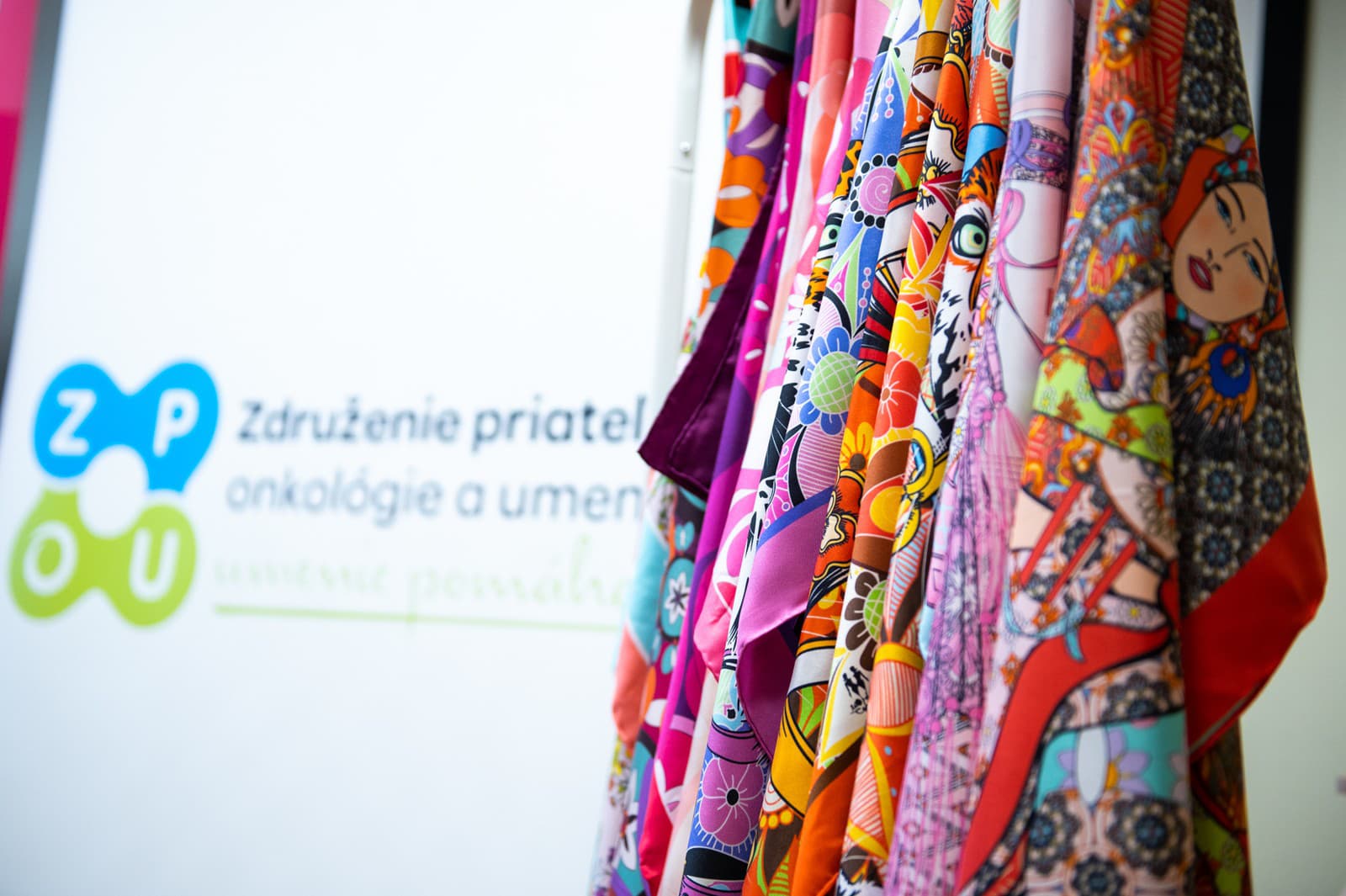 Hodvábna nádej pre ženy