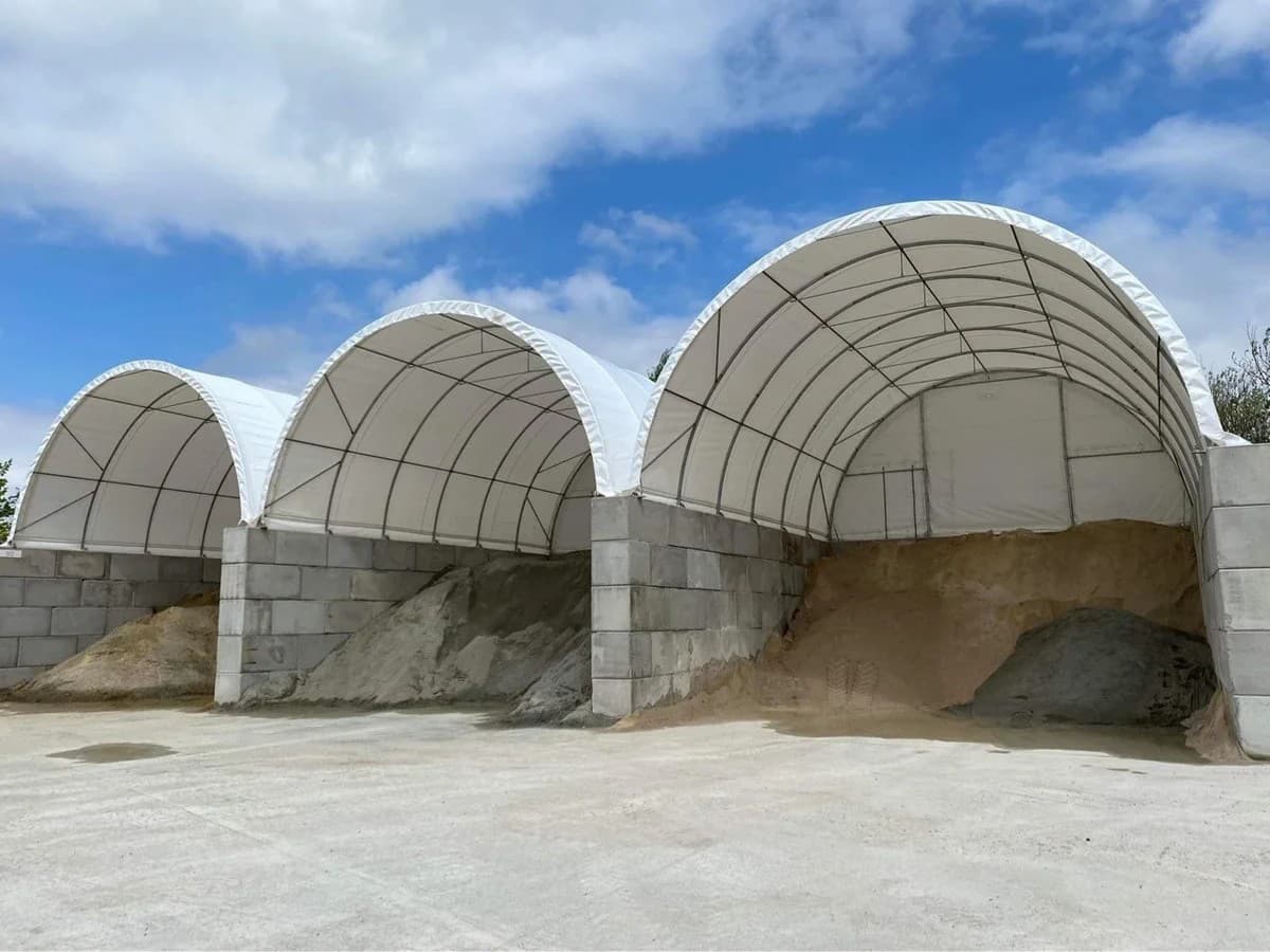 Plachtová hala ako moderné