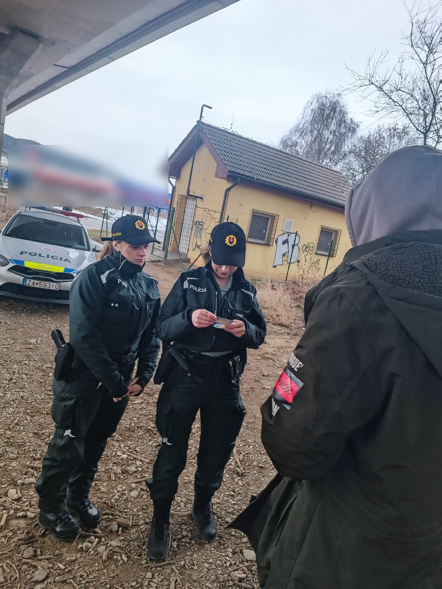 Policajná akcia v Čadci!