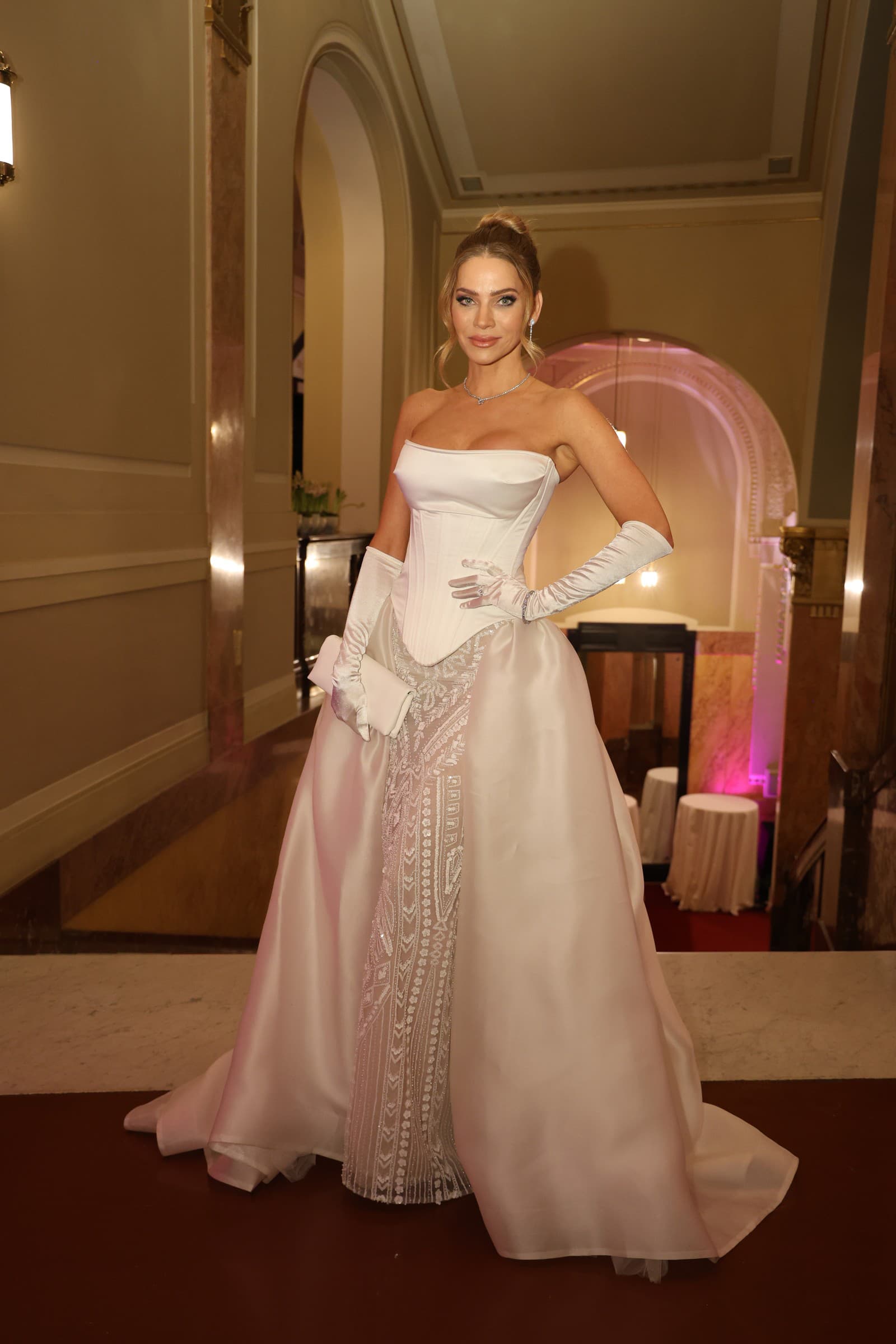 Česko-Slovenský ples, Andrea Verešová