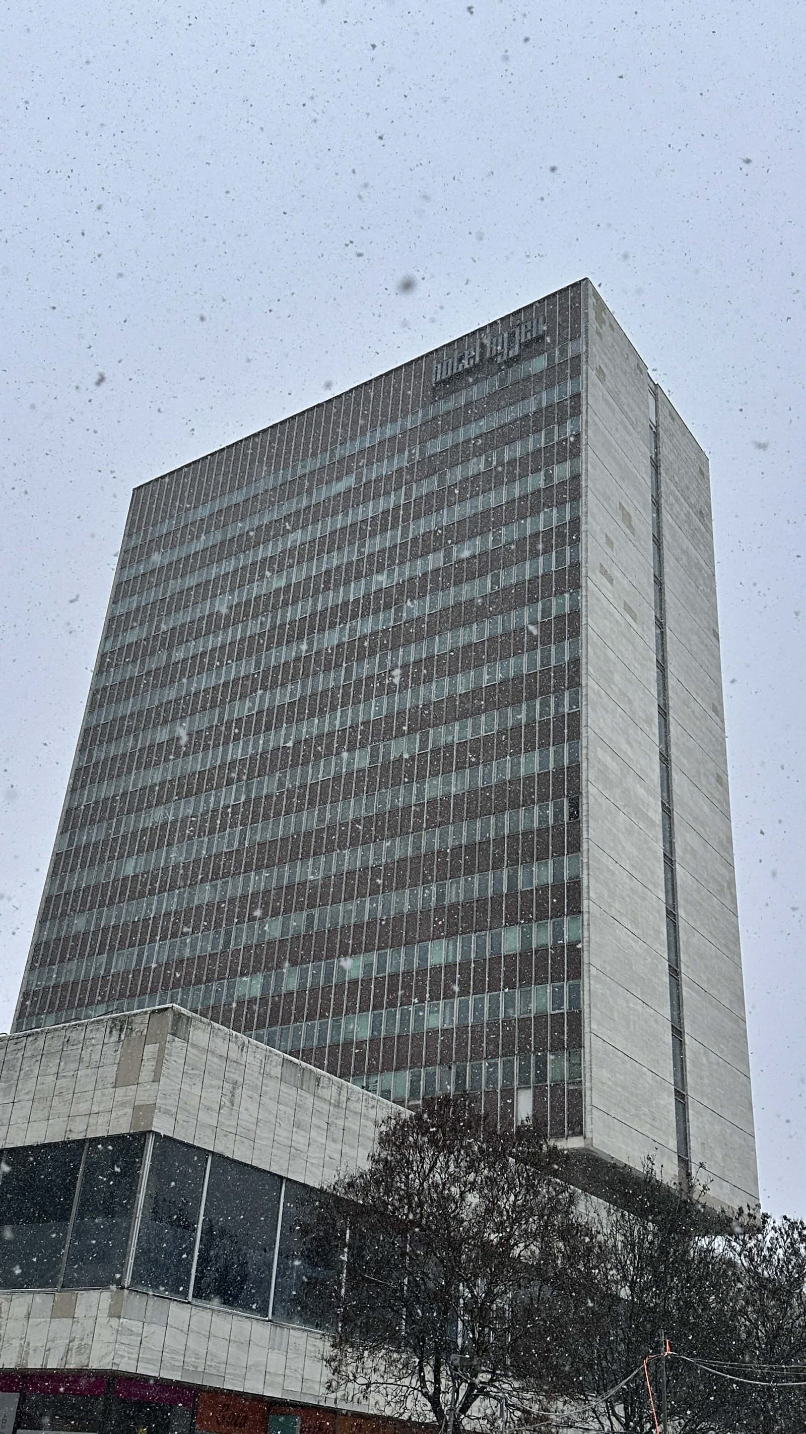 Hotelu Kyjev po dekádach