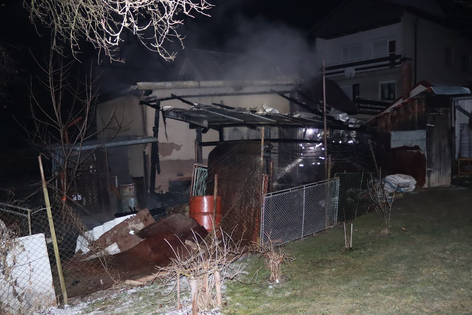 Nočný požiar v Diakovej!