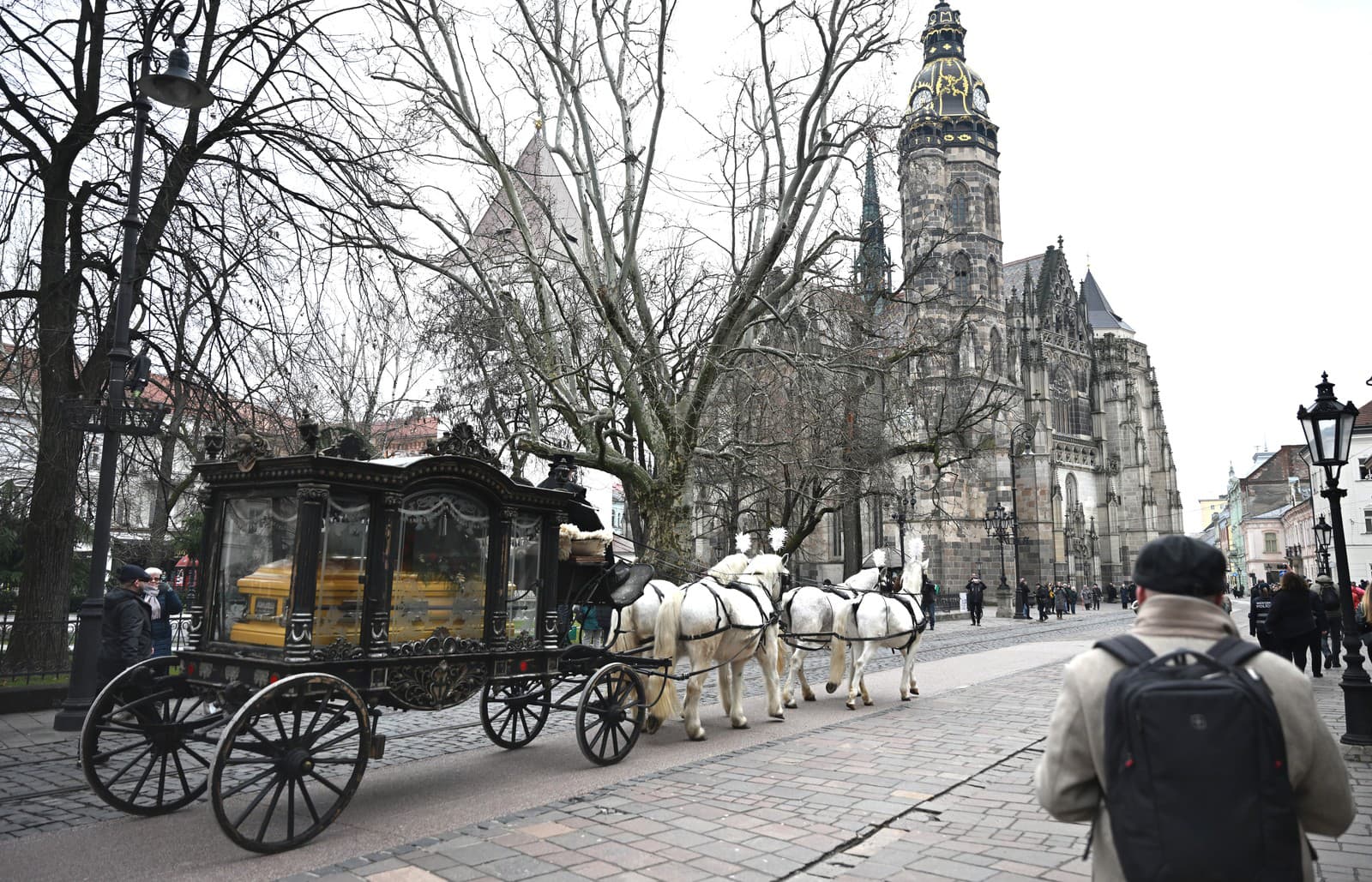 Rómskeho kráľa odprevadili na