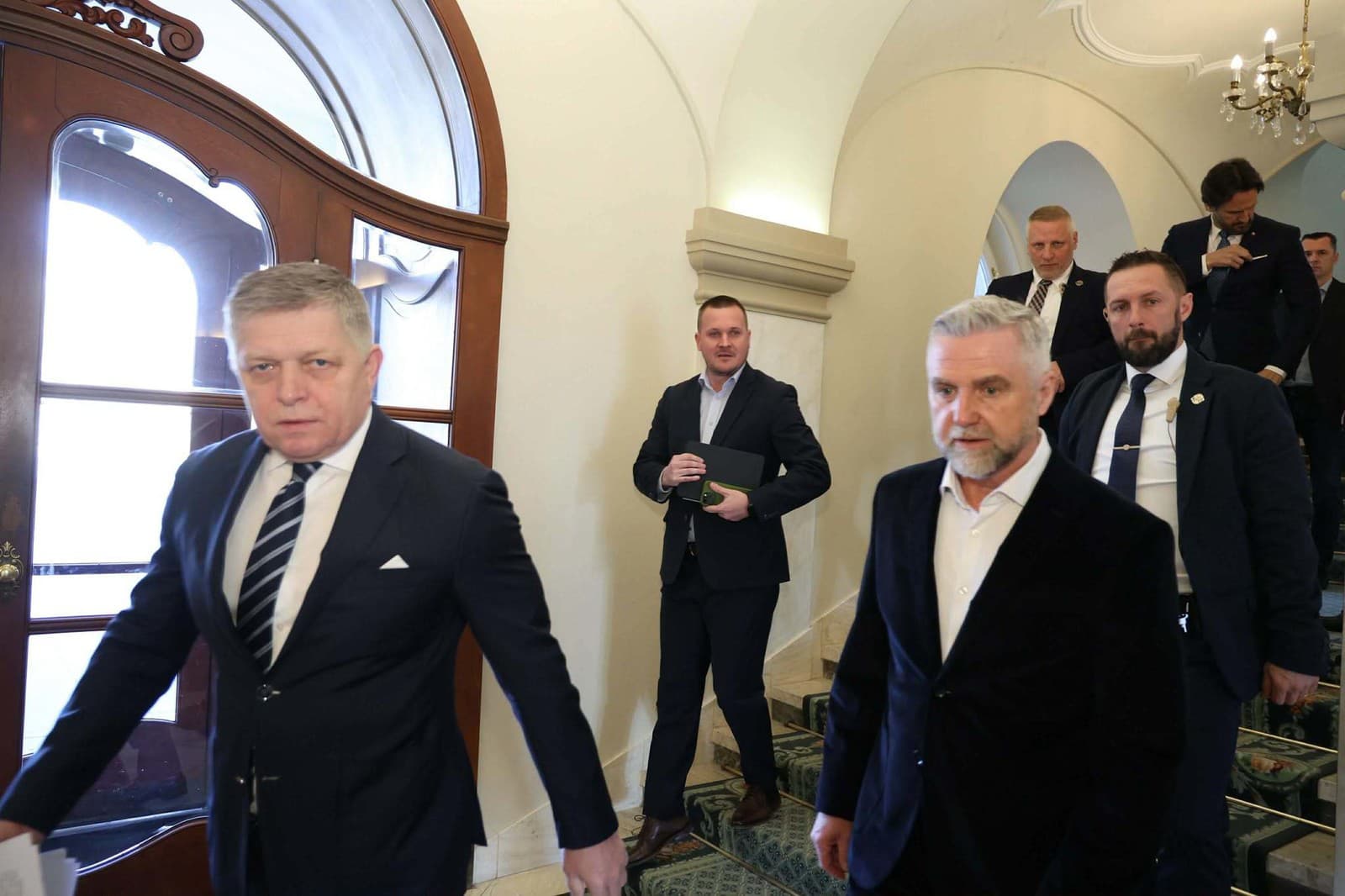 Fico vypenil: Inštitút kajúcnikov