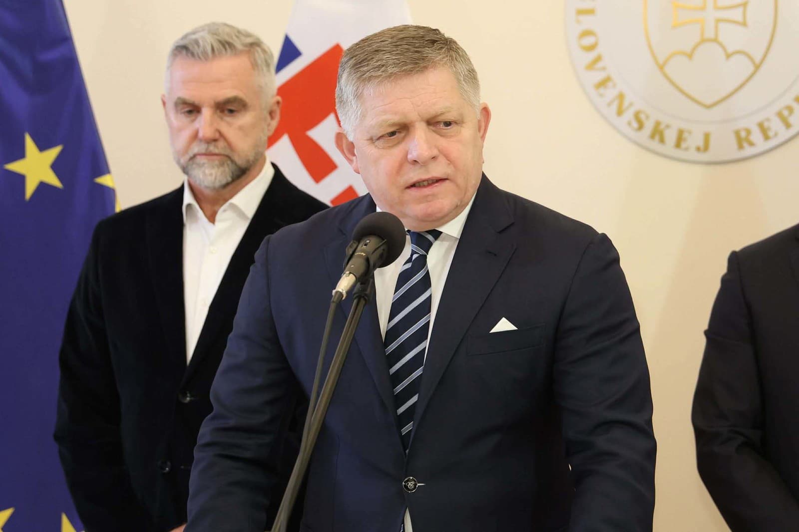 Fico vypenil: Inštitút kajúcnikov