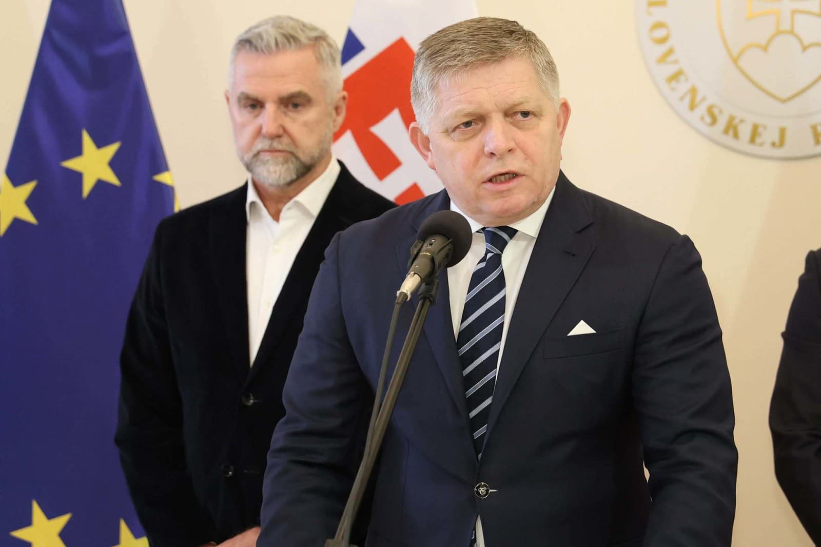 PS vyzýva premiéra, aby