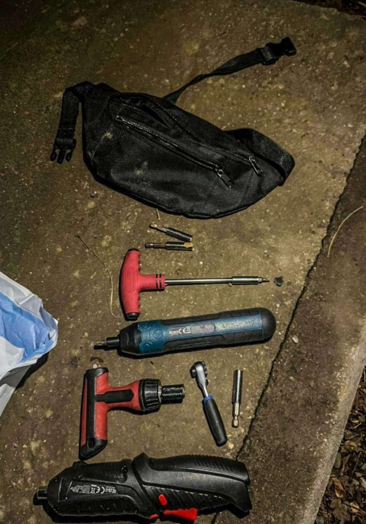 Vlámali sa do balíkoboxu!