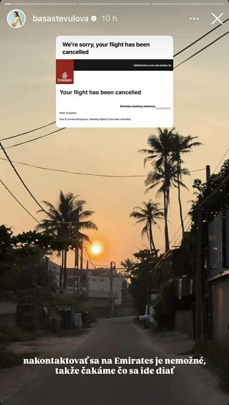 V zahraničí UVIAZLA aj