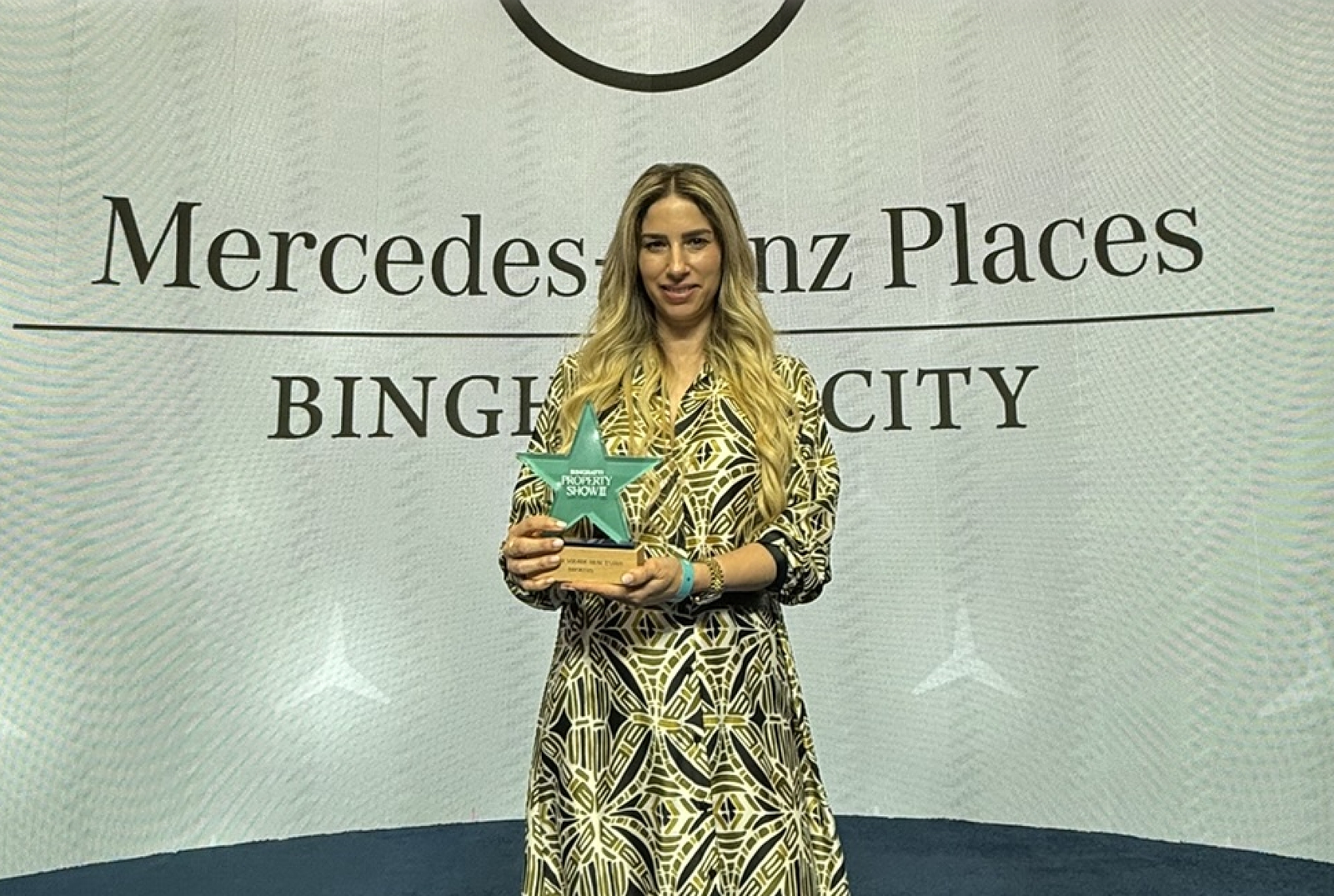 Výbuchy, chaos na letisku