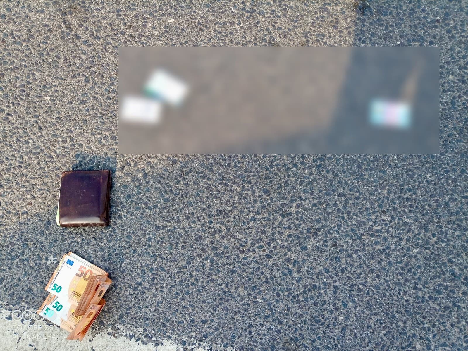 Dážď bankoviek v centre