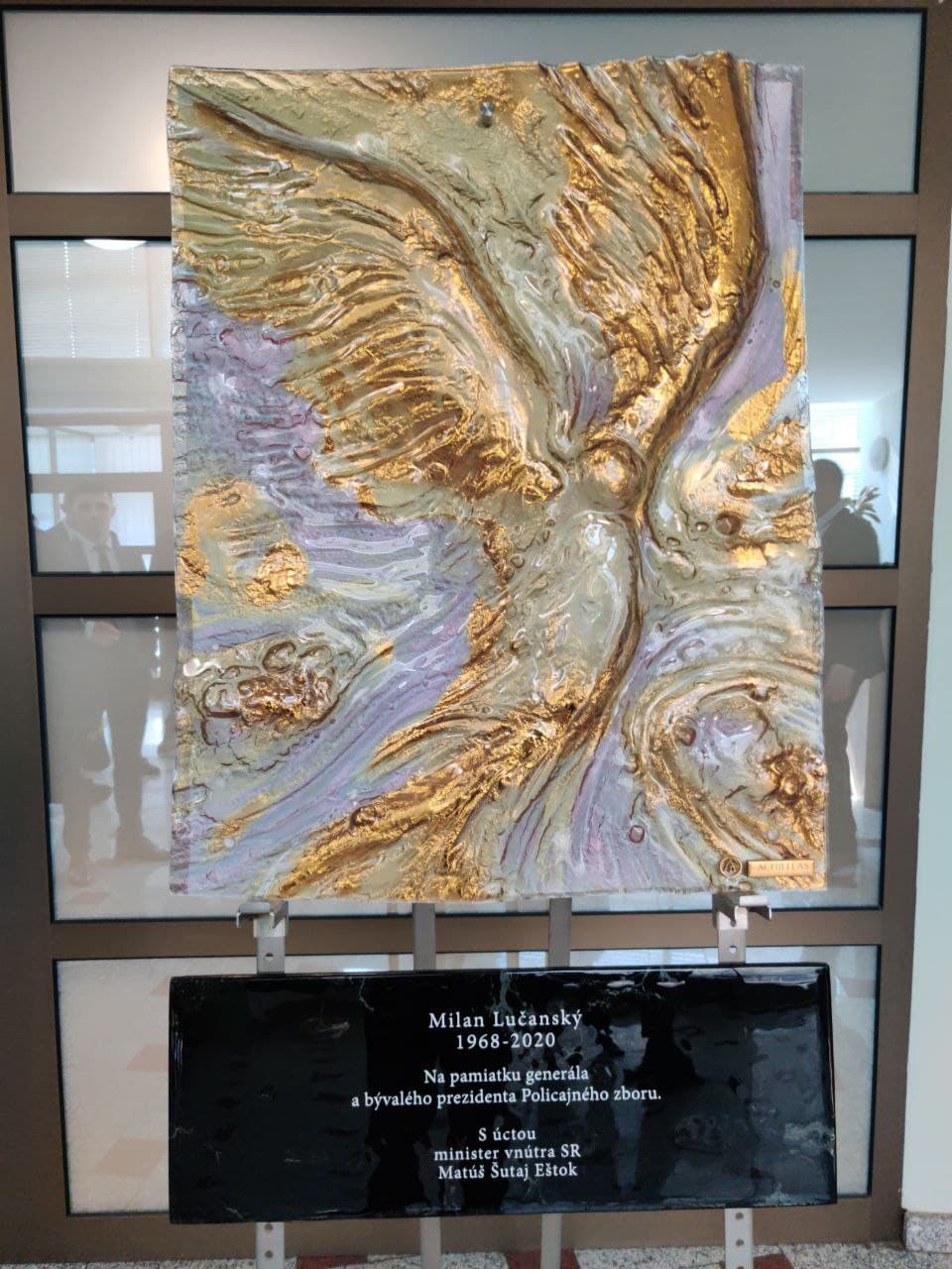 Šutaj Eštok daroval Lučanského