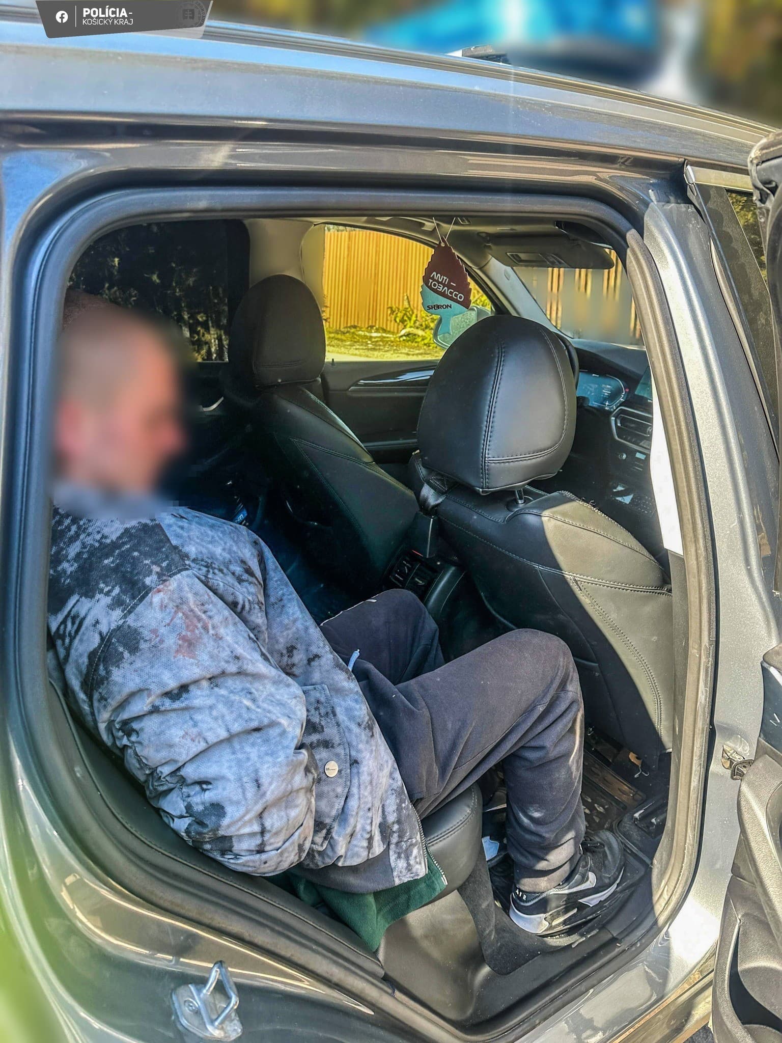 Podozrivú osobu policajti zadržali a v súčasnosti sú s ňou vykonávané potrebné procesné úkony.