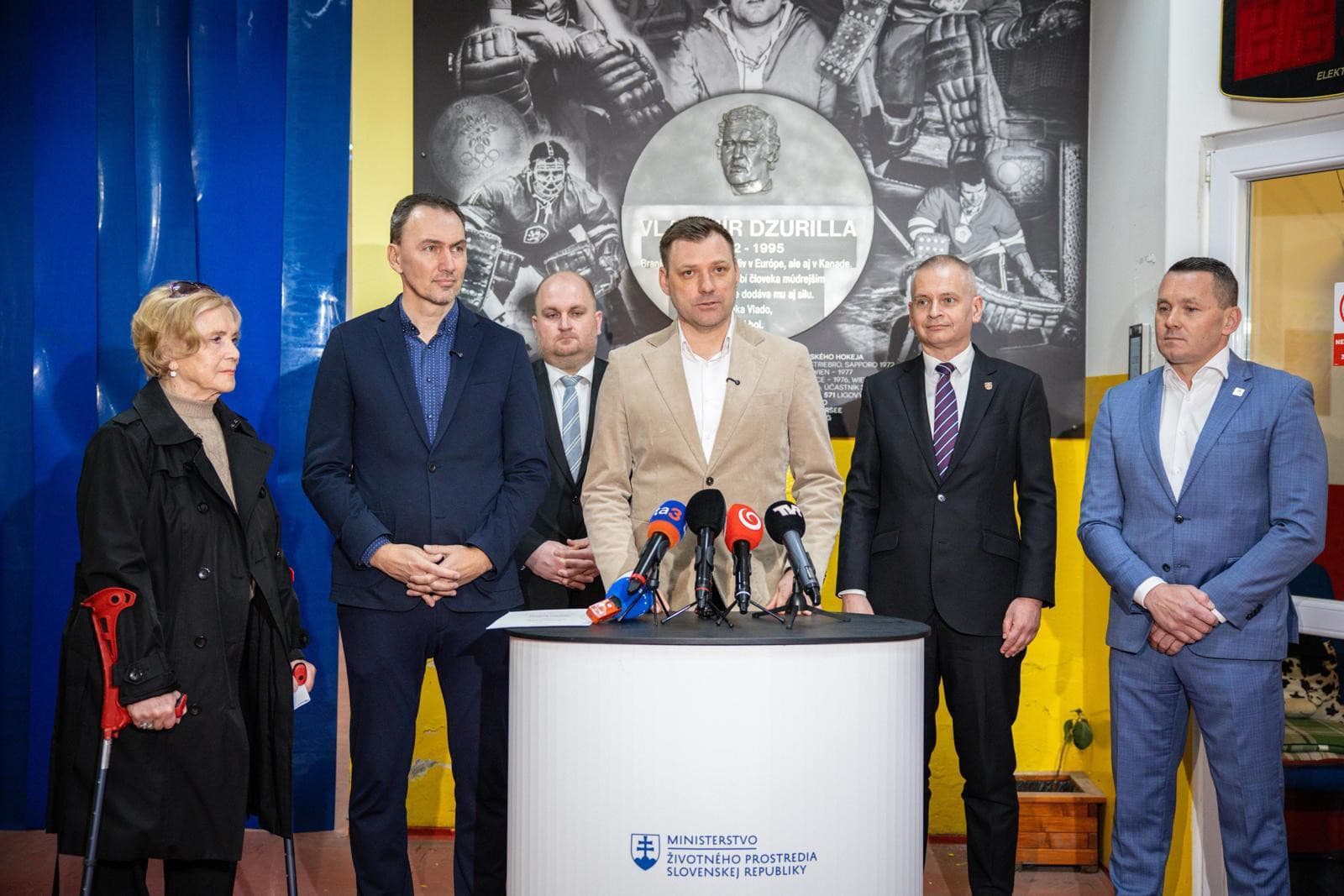 Zimný štadión v Ružinove