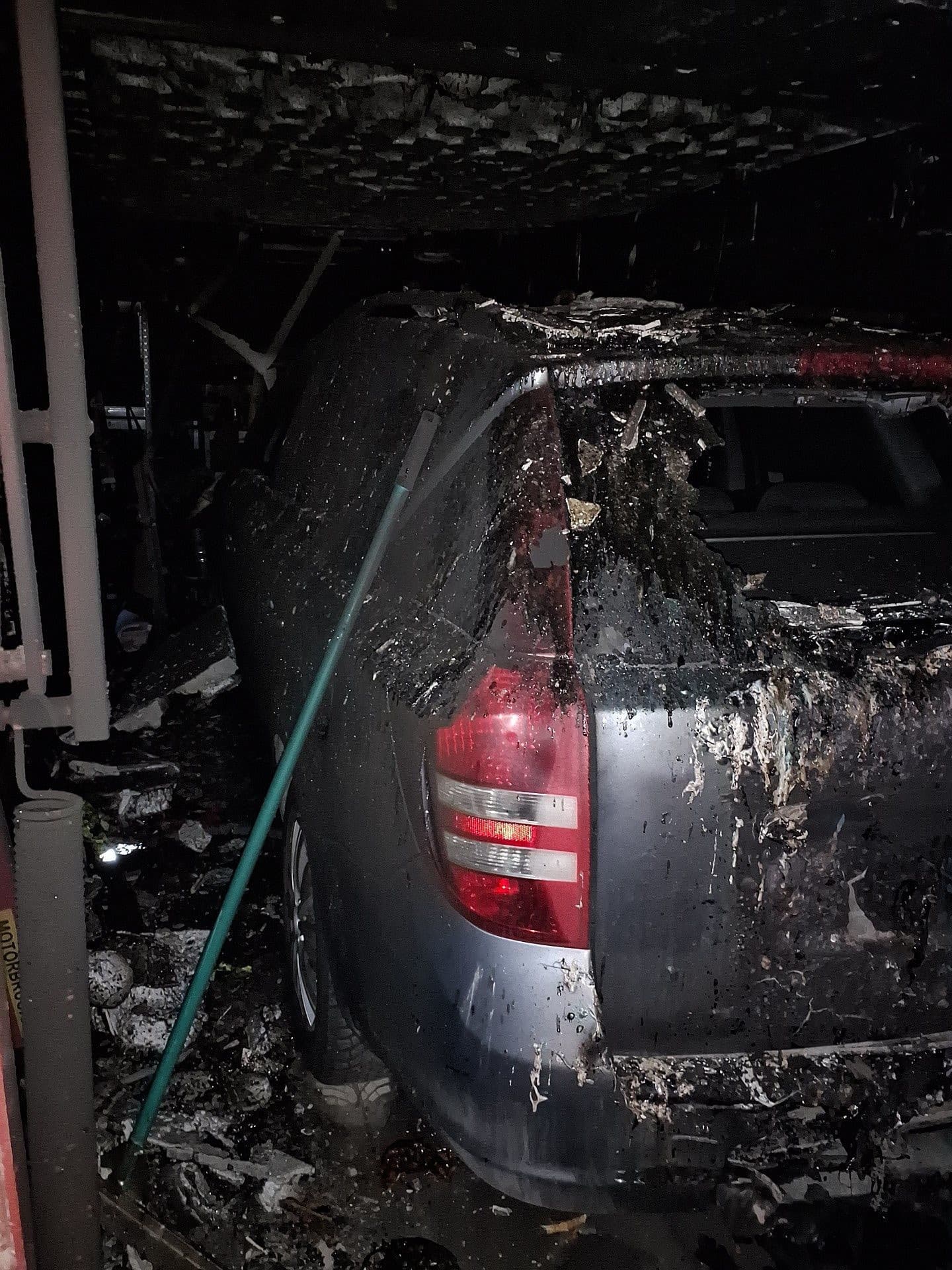 Neznáma osoba zapálila v