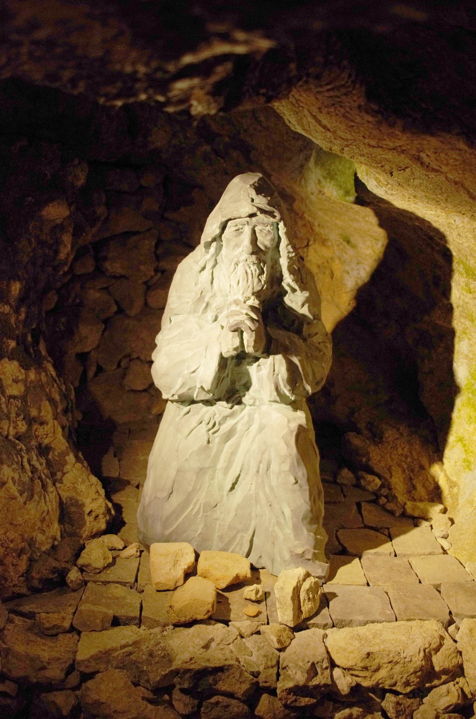 V kláštore vo Veľkej Skalke našli výnimočné kostrové pozostatky zo 17. storočia.