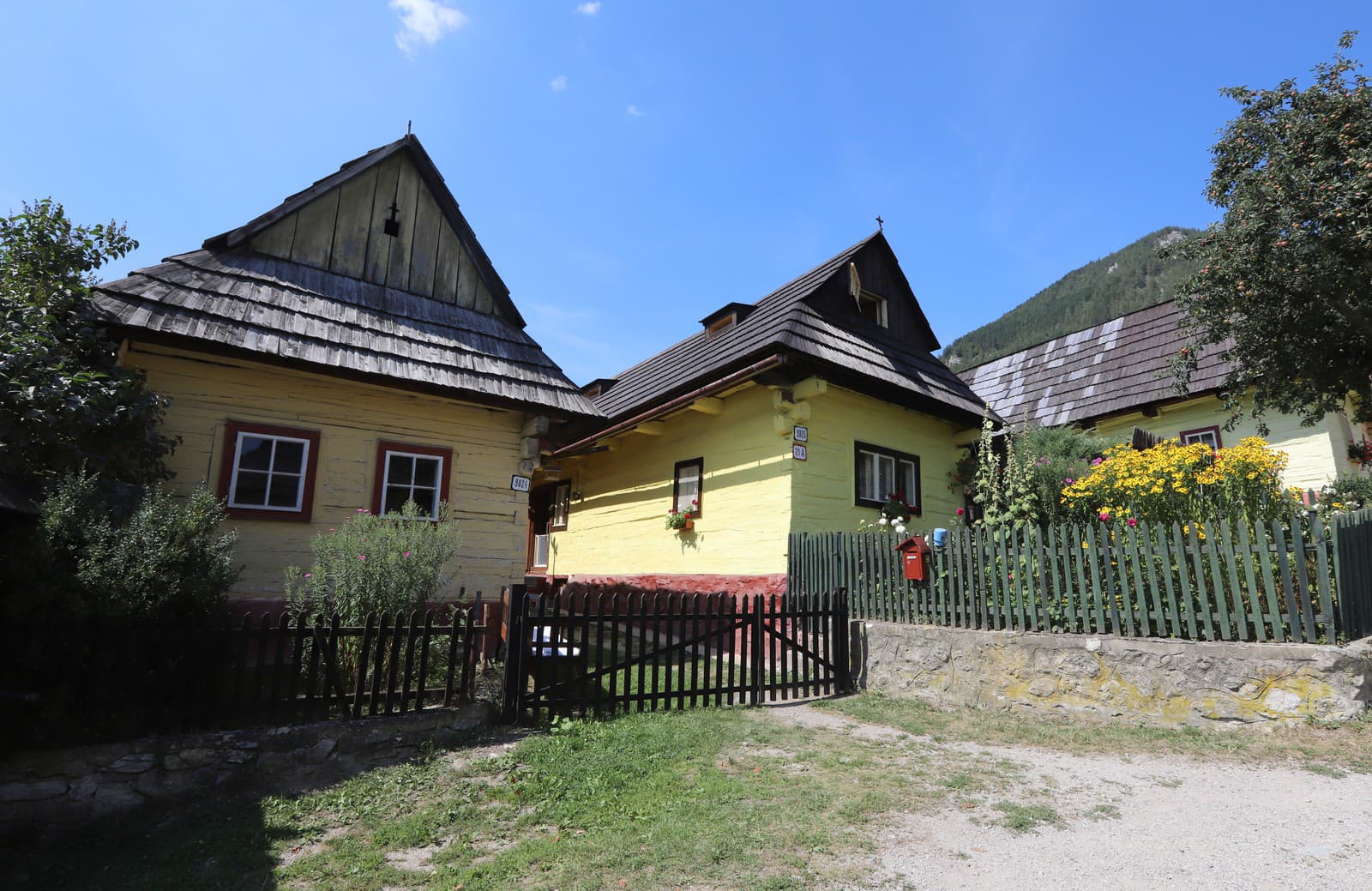 Obyvatelia kričia DOSŤ! 100-tisíc