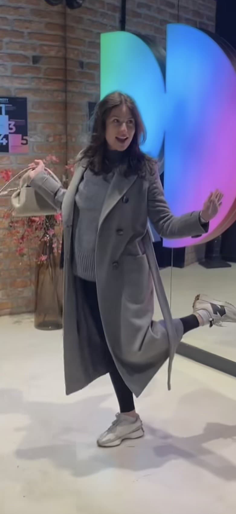 Alžbeta Bartošová bude mamou. 