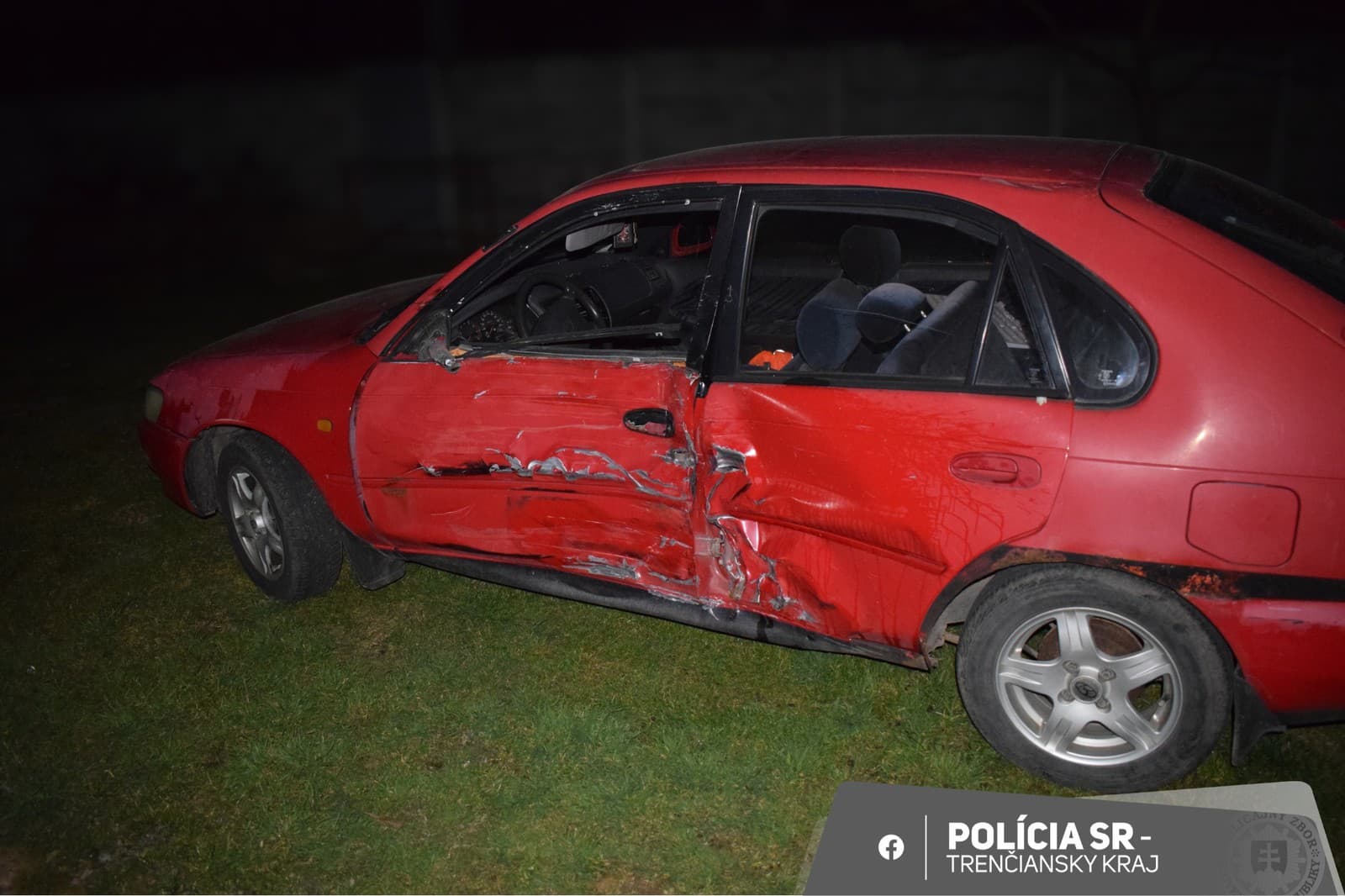 Zrazila motorkára a ušla: