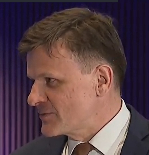 Celé Slovensko RIEŠI uši