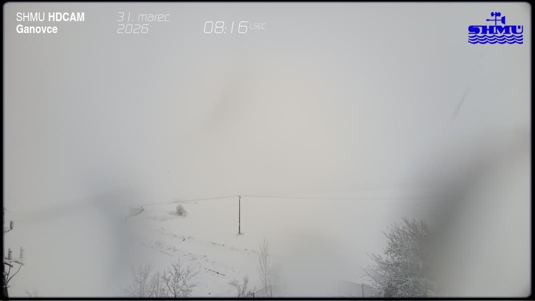 AKTUÁLNE Sneženie komplikuje dopravu!