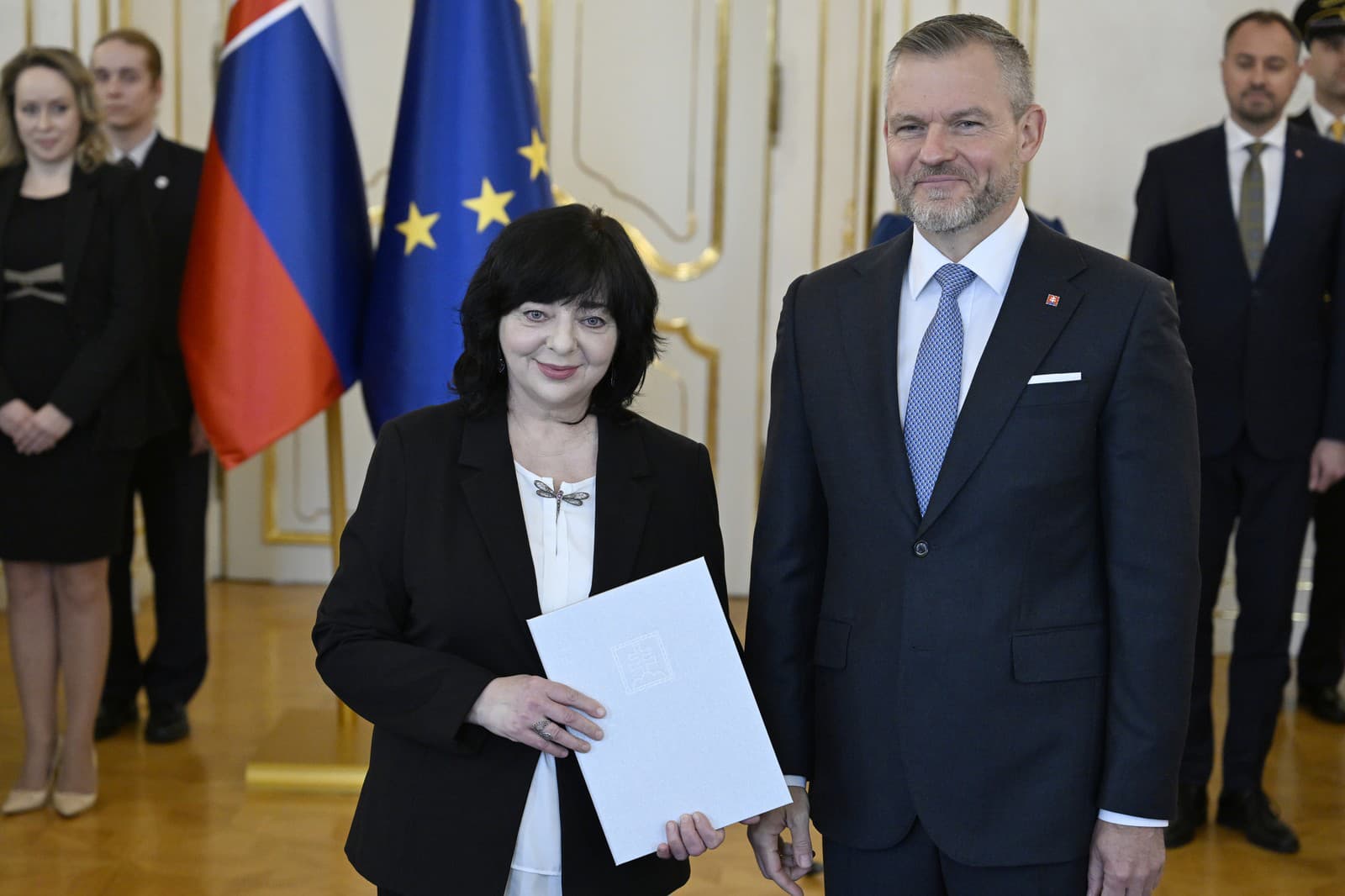 Prezident Pellegrini vymenoval 30