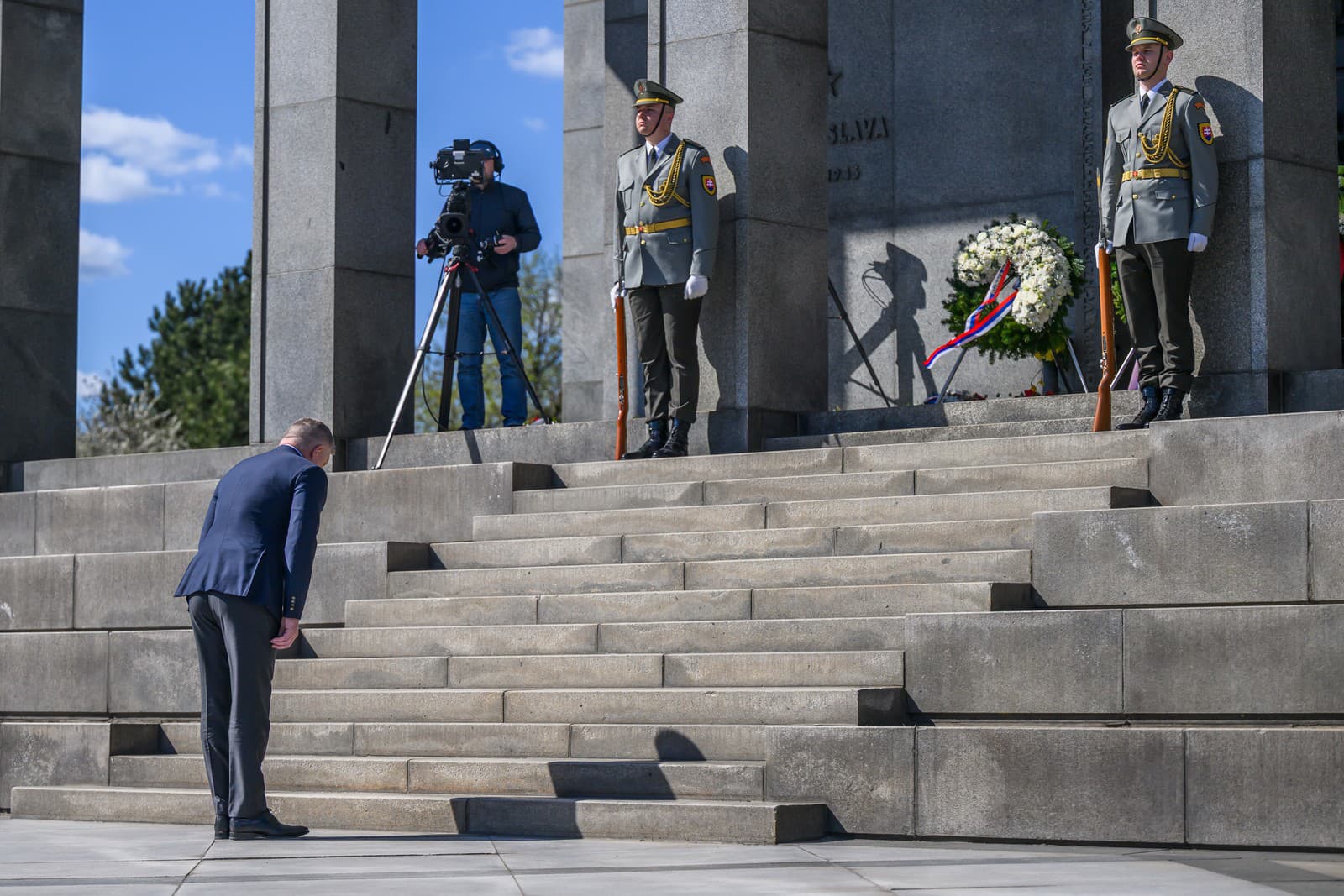 Fico na Slavíne kričal