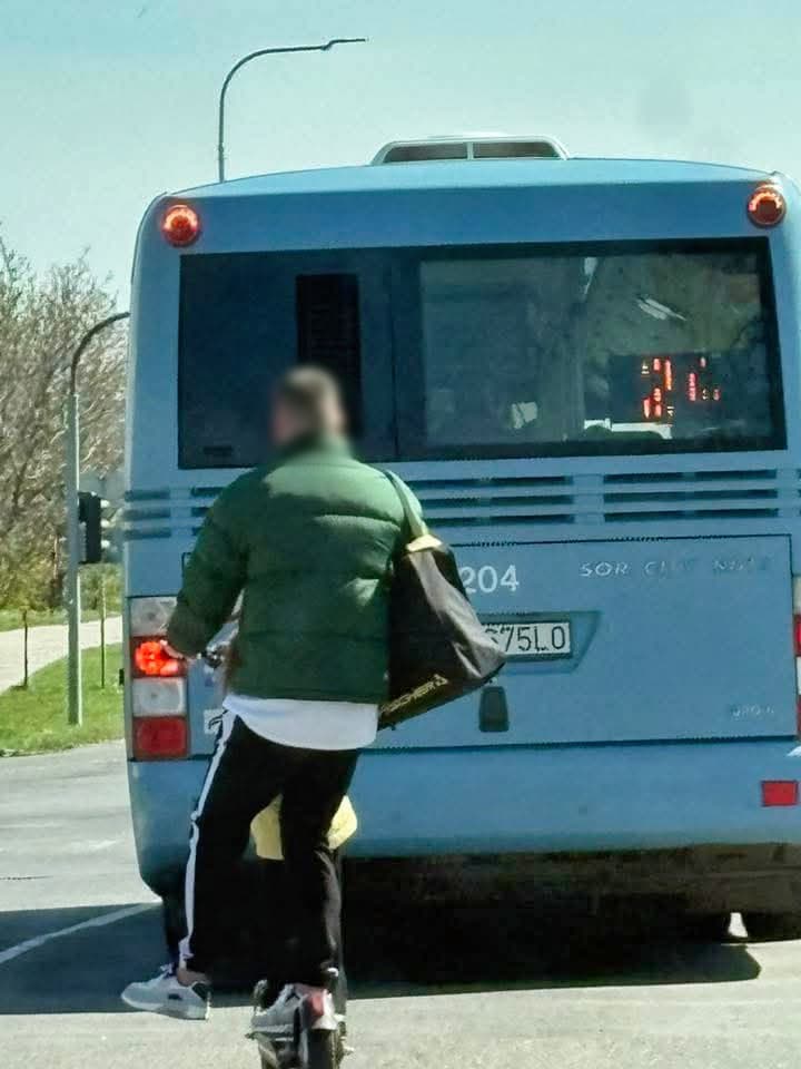 Totálna nezodpovednosť! Opitý muž