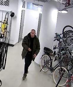 Muž ukradol bicykel v