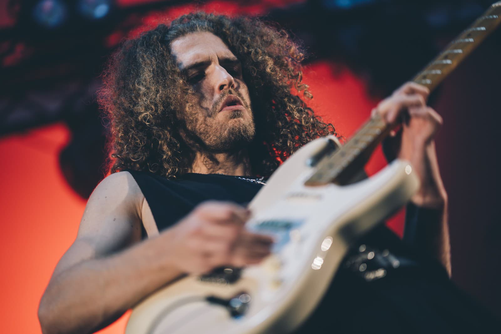 Gitarista Dávid Bílek odpálil