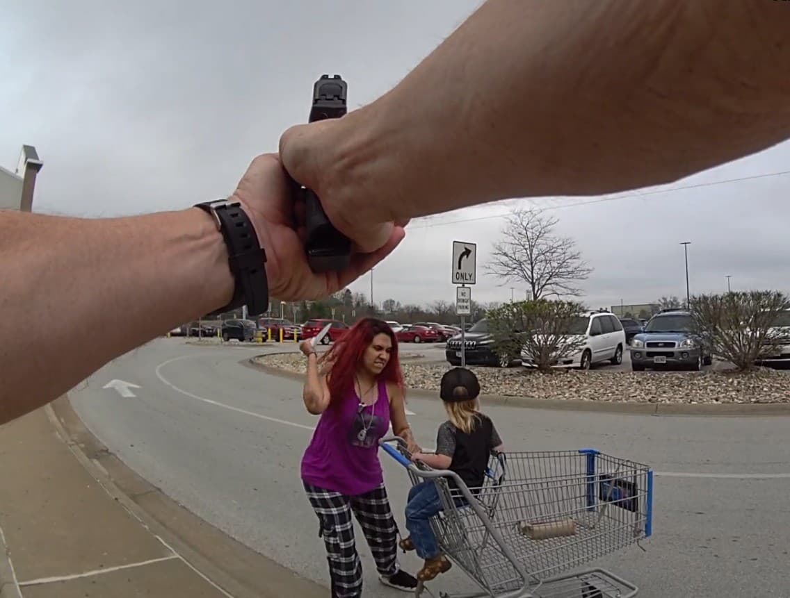 Krvavá DRÁMA na parkovisku