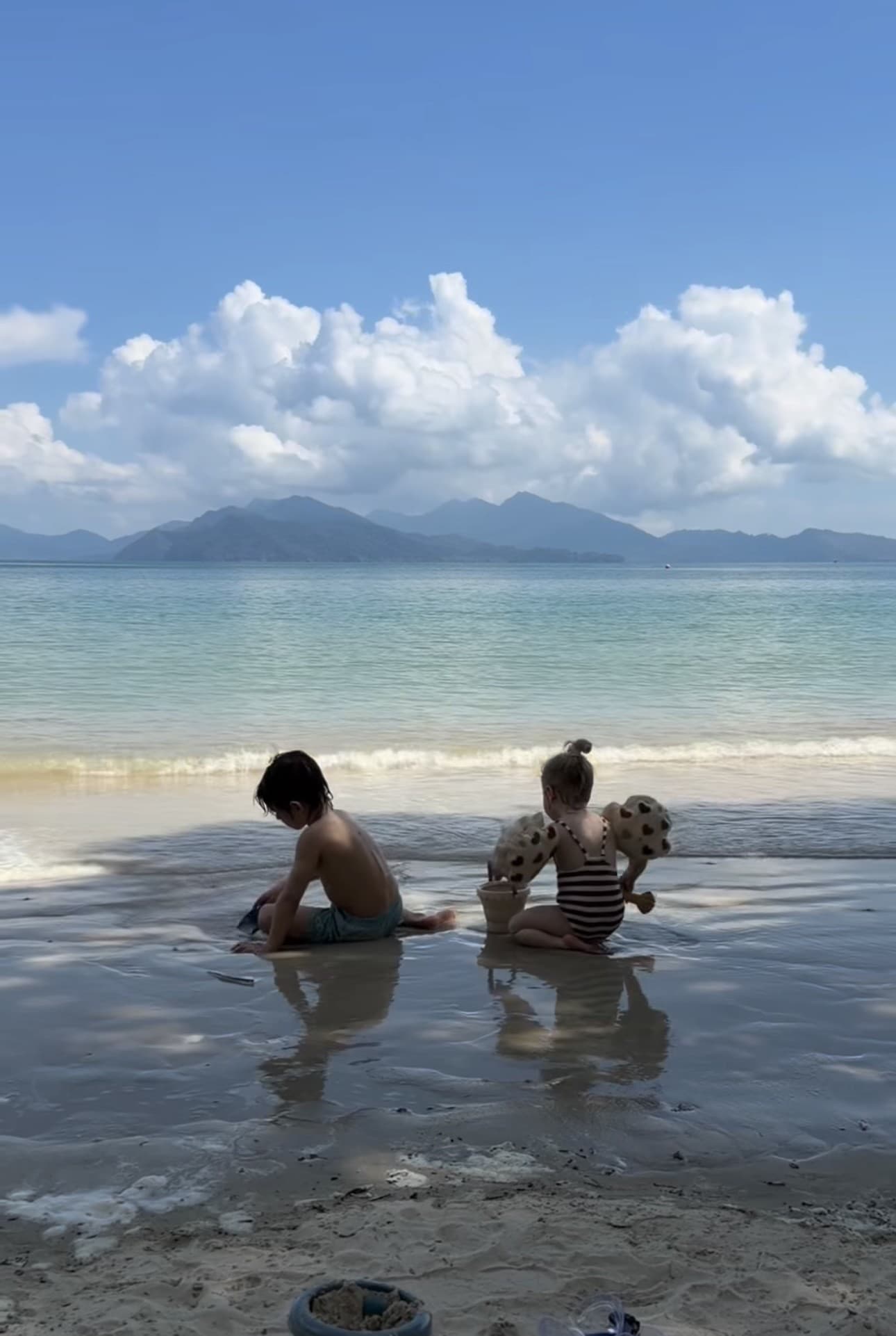 Dominika Cibulková zbalila deti a odišla do ďalekej Ázie. 