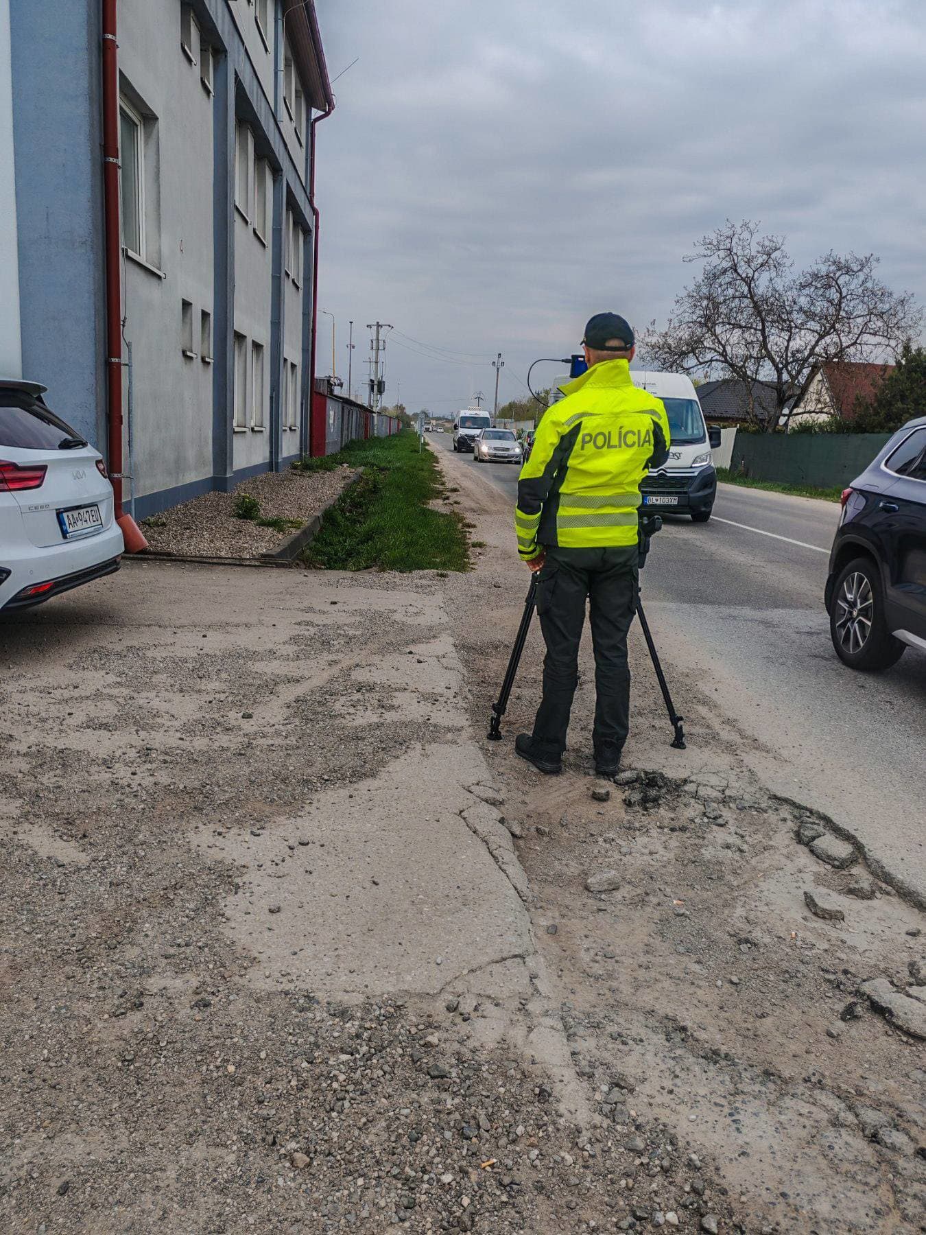 Masívna policajná akcia na