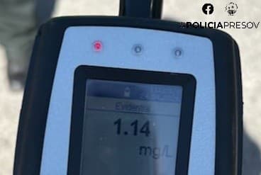 Polícia obvinila vodiča nákladného vozidla, nafúkal 2,5 promile.