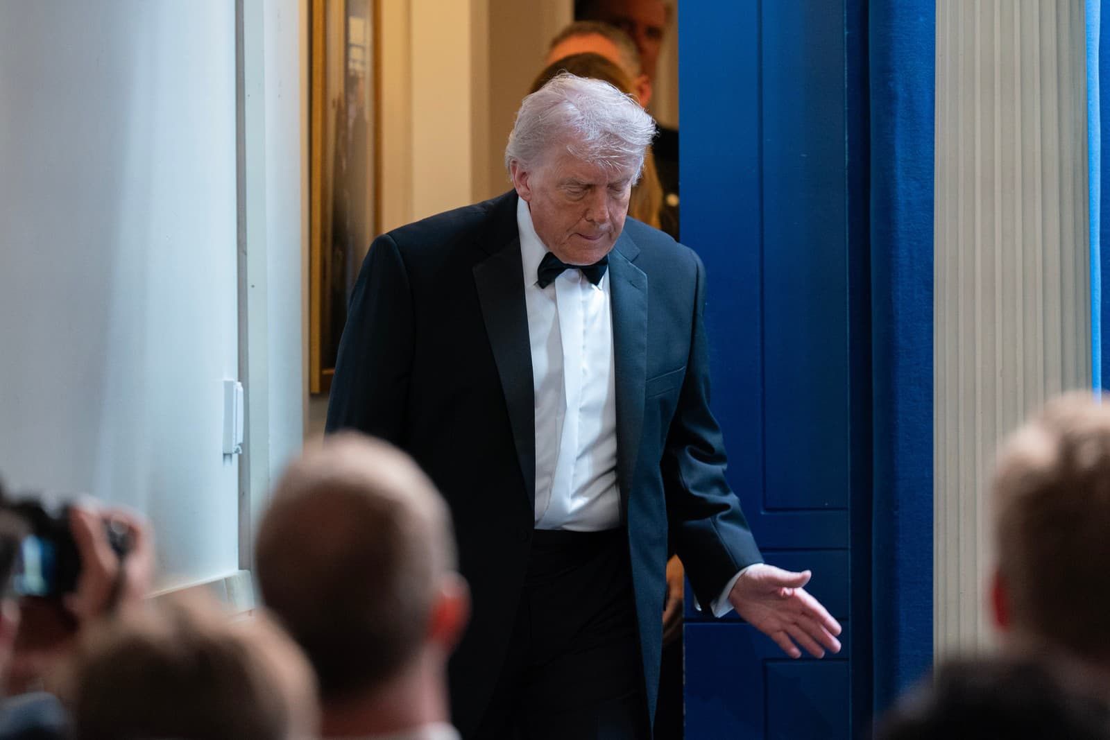 MIMORIADNE V blízkosti Trumpa