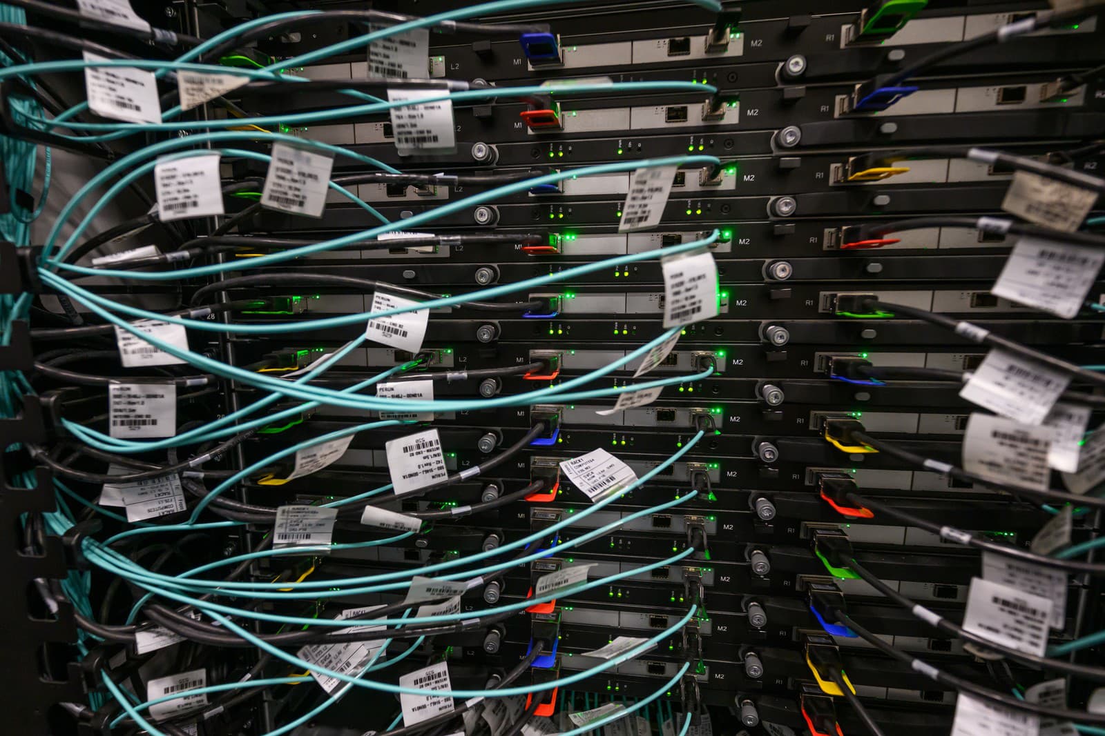 Na snímke superpočítač Perun počas tlačovej konferencie k spusteniu superpočítača Perun v Slovenskej akadémii vied.