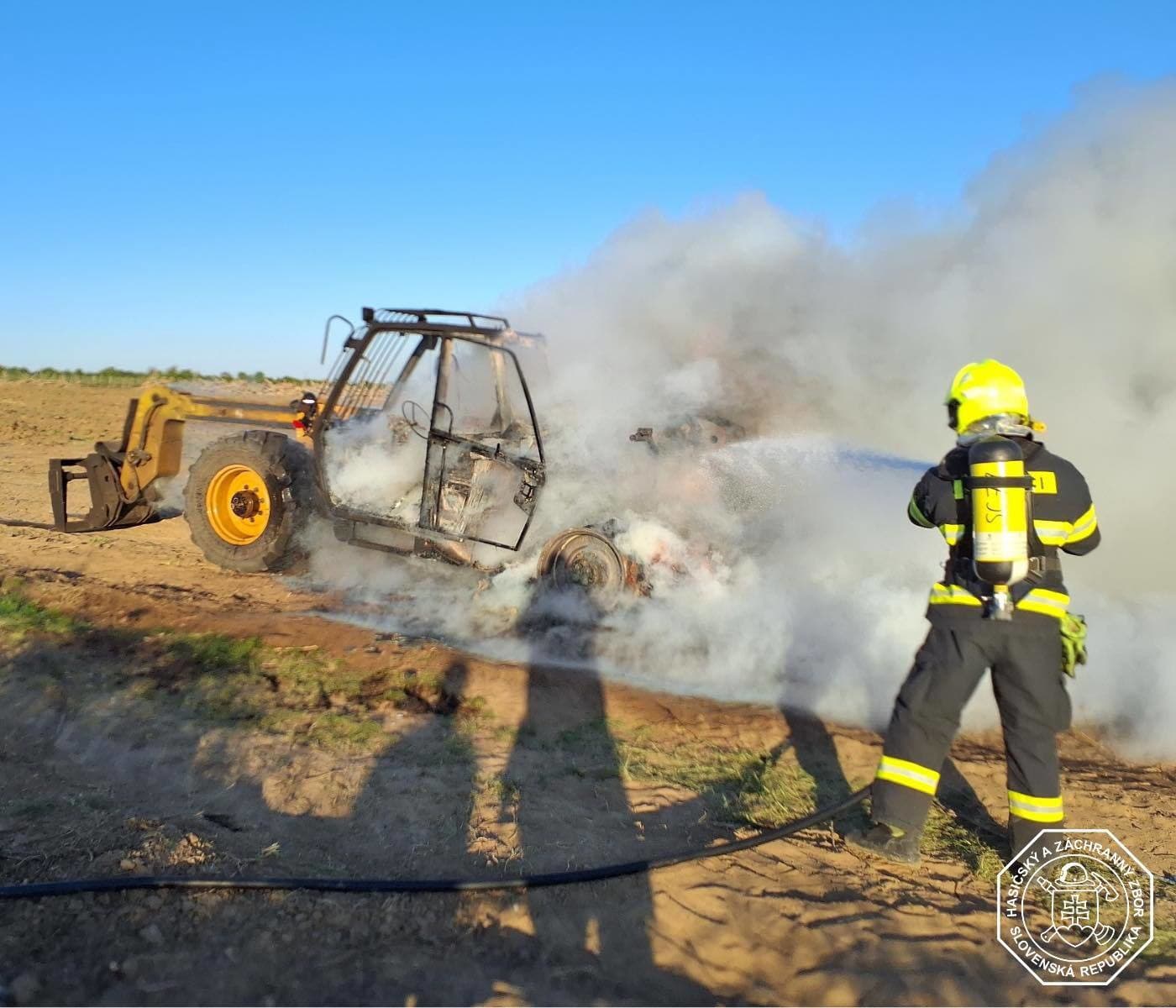 Traktor blčal ako fakľa!