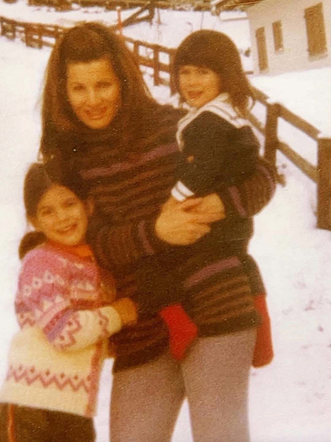Sandra Bullock zverejnila intímne staré súkromné fotografie 