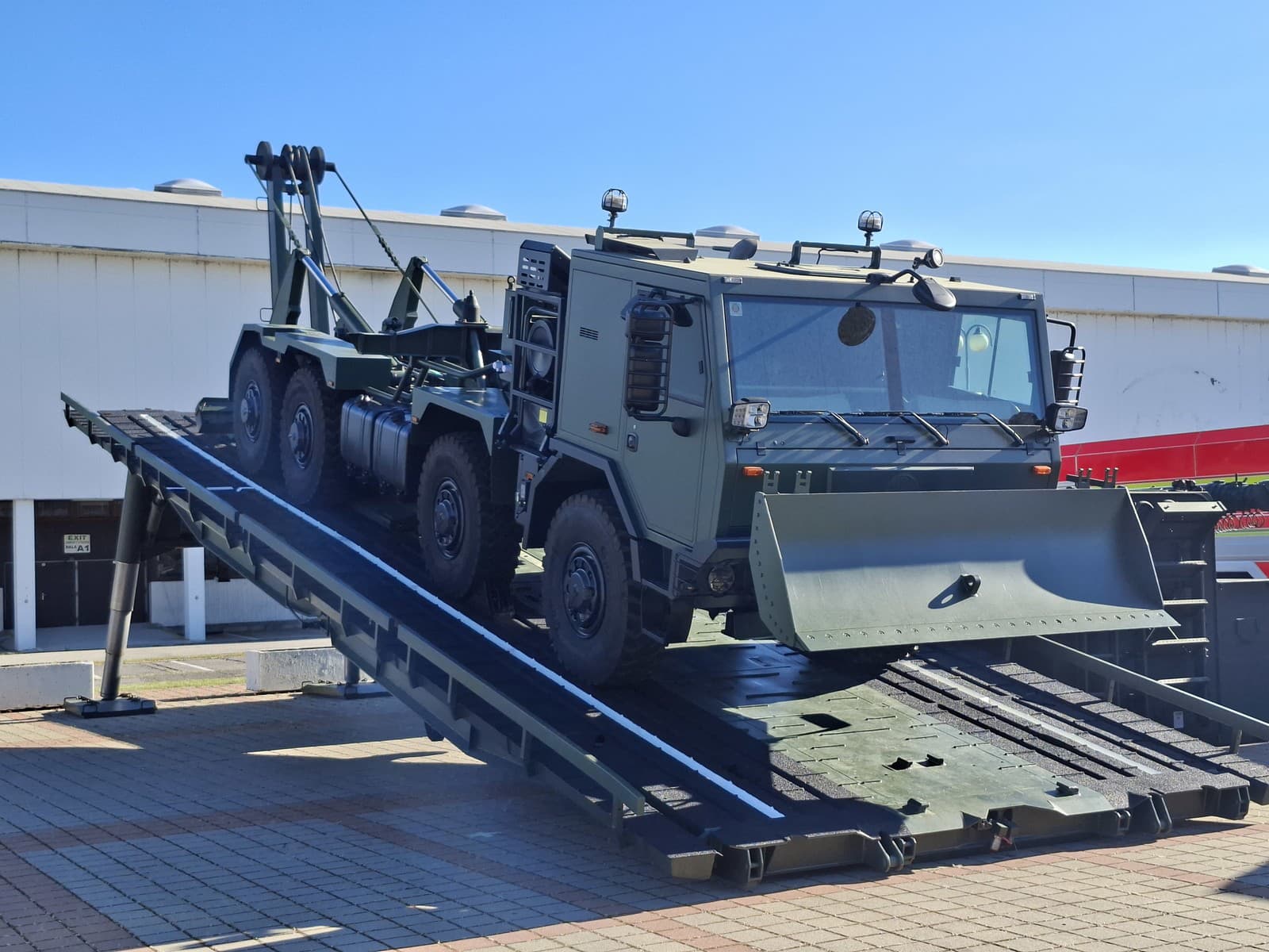 IDEB Defence & Security