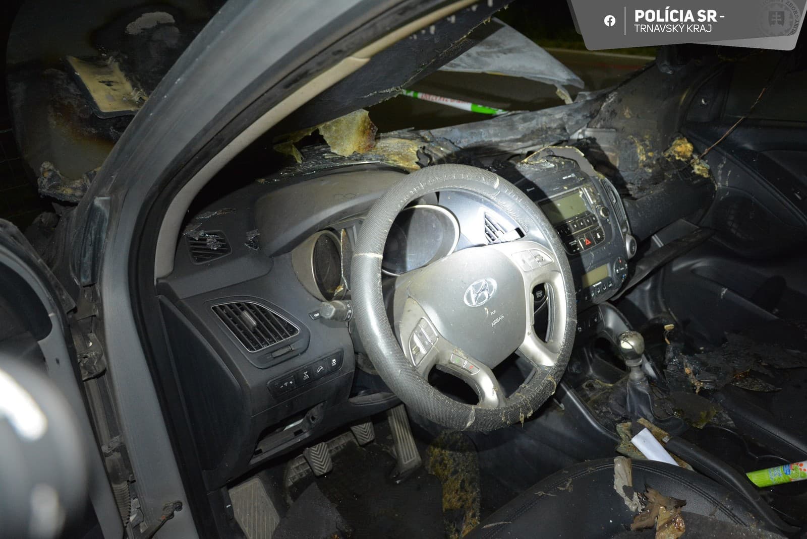 Polícia objasnila sériu podpaľačských útokov na osobné vozidlá v Senici.