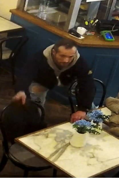 Spoznávate ho? Polícia hľadá