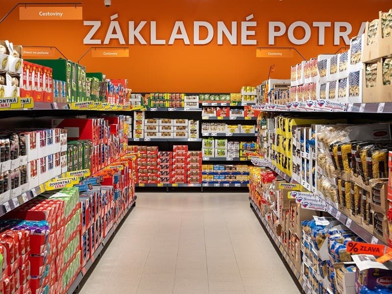 V Kauflande sa nakupuje pohodlne aj vďaka dostatku priestoru a dobrému značeniu