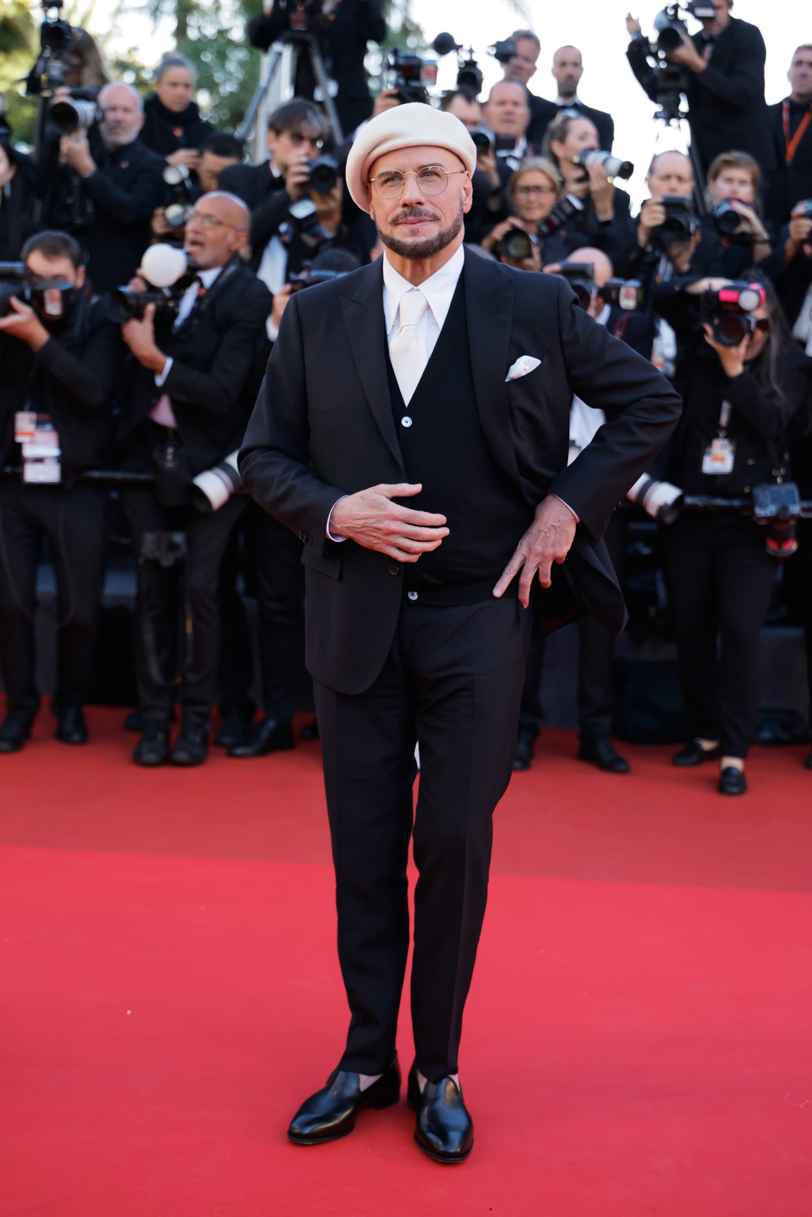 John Travolta v Cannes 2026