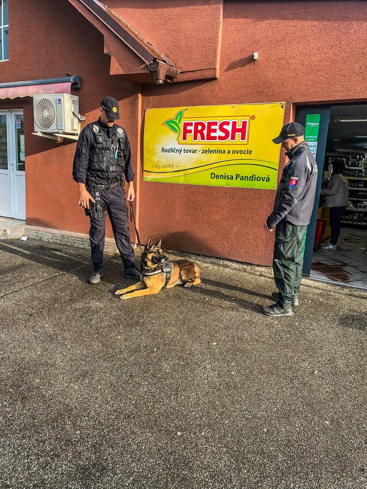 Policajti v Košickom kraji kontrolovali obchodné prevádzky.