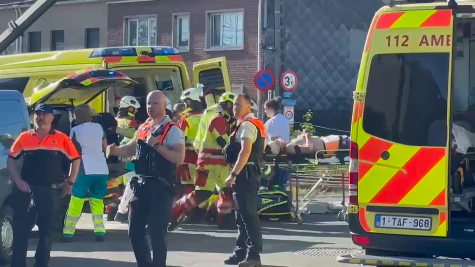 Nehoda vlaku a vozidla v belgickom Buggenhoute