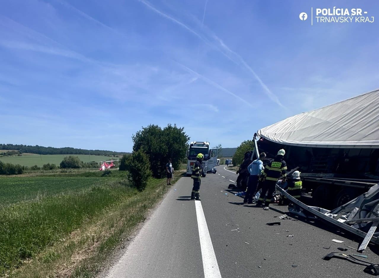 AKTUÁLNE Ťažká hromadná nehoda