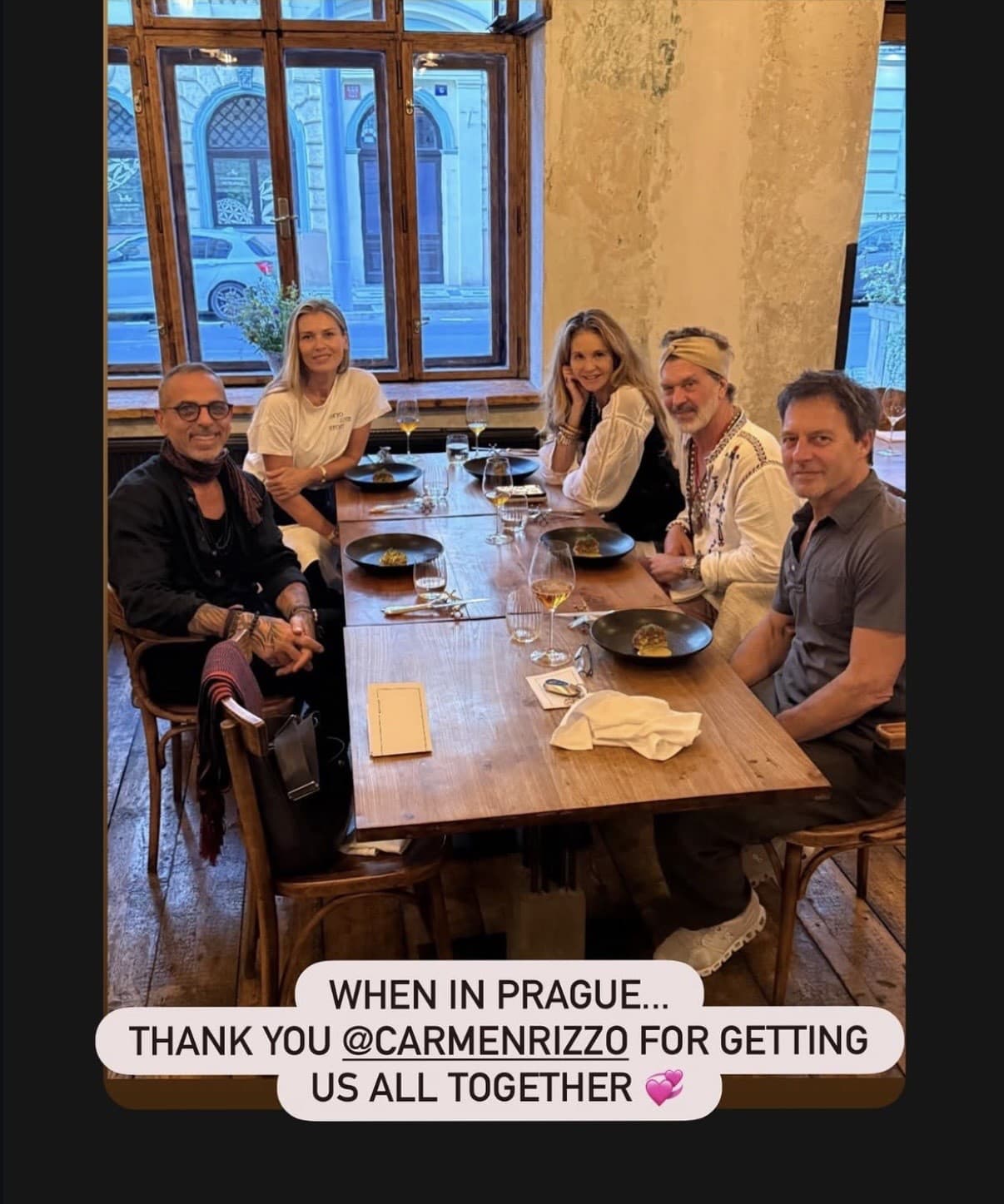 Pavol Habera a Daniela Peštová na večeri so svetovými umelcami.