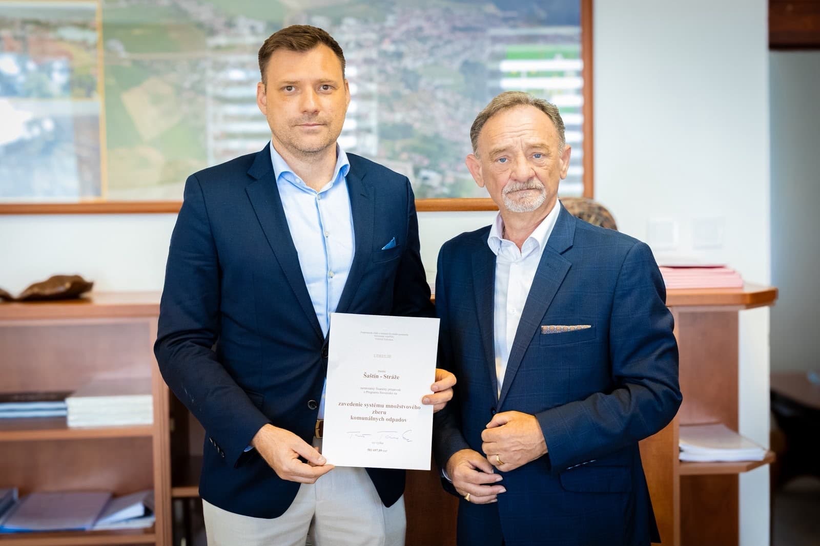 minister životného prostredia SR Tomáš Taraba spoločne s primátorom mesta Šaštín-Stráže Radovanom Prstekom